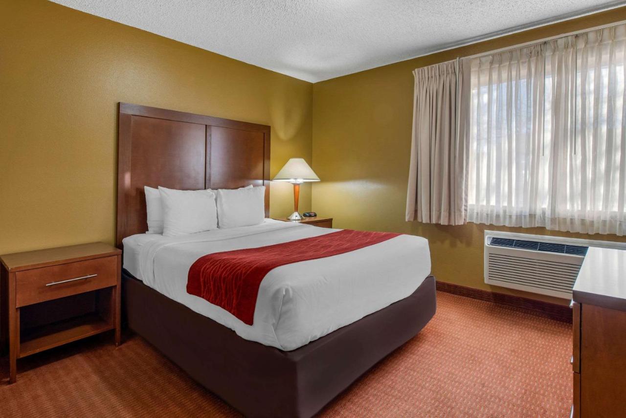  | Comfort Inn Denver Southeast