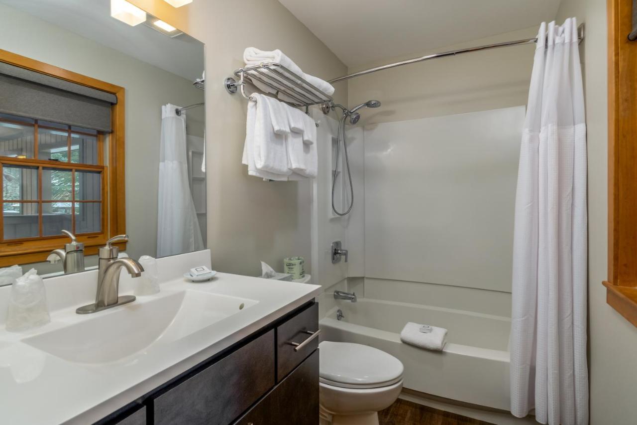 | Grey Fox Inn