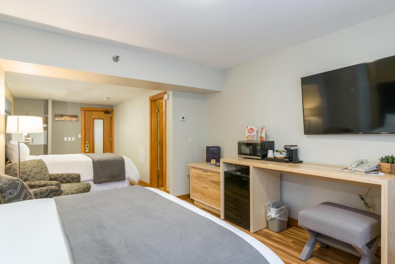 | Grey Fox Inn