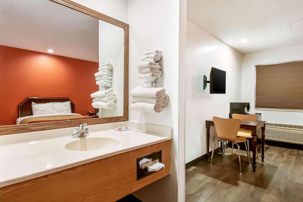Queen Room with Two Queen Beds - Non-Smoking at Econo Lodge