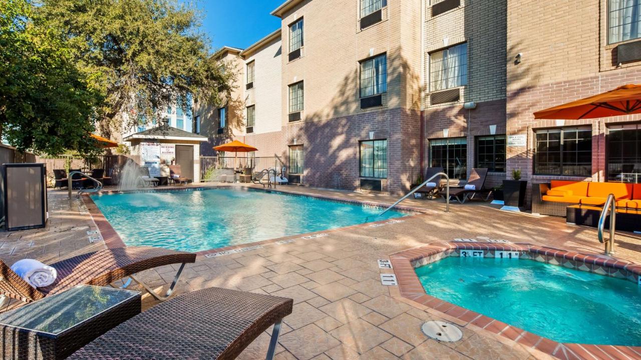 | Best Western Plus Hill Country Suites