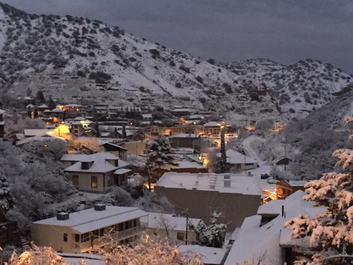 | Bisbee Brownstone Suites
