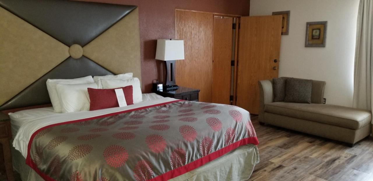 King Suite - Non-Smoking at Ramada by Wyndham Albert Lea