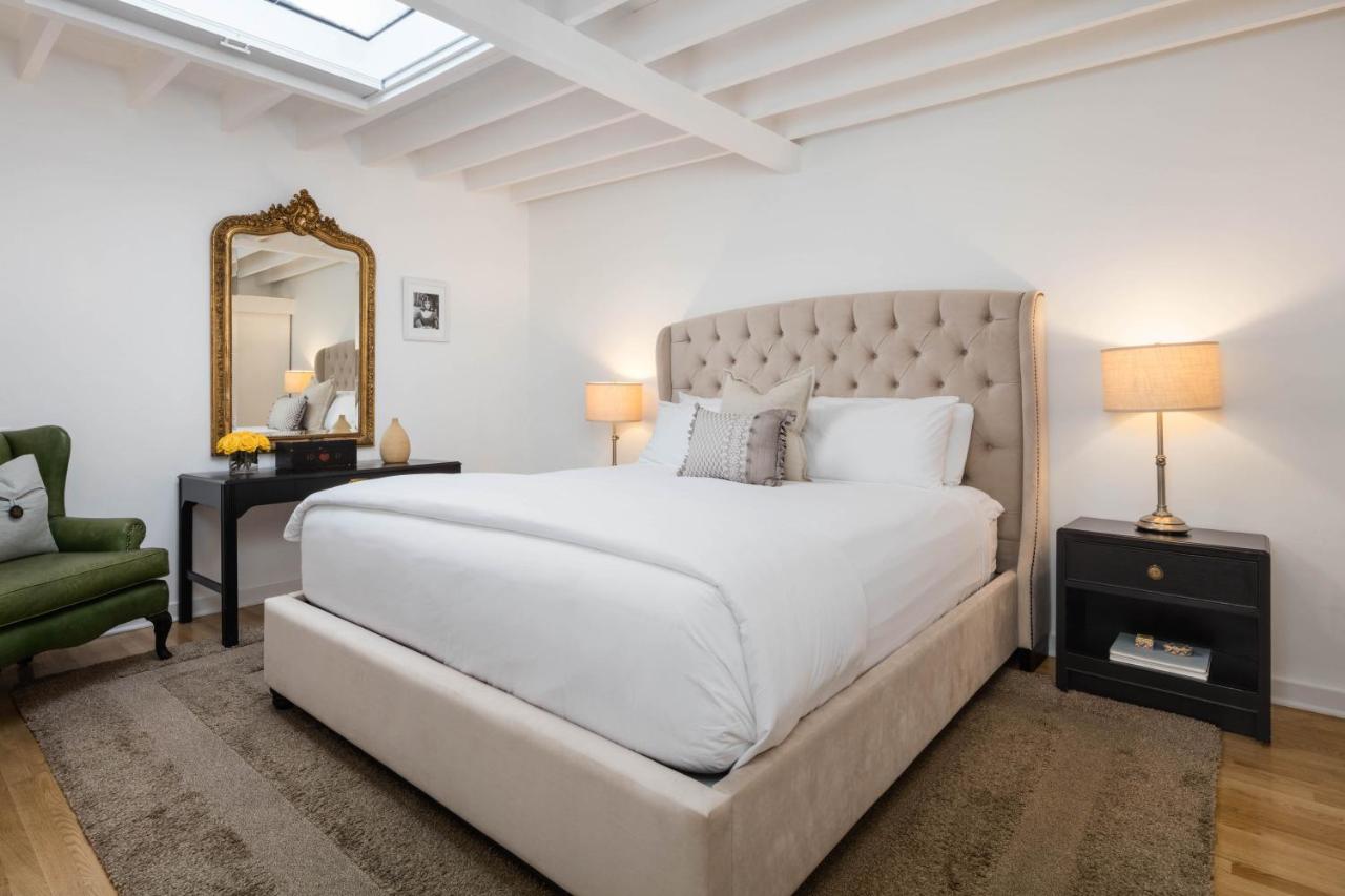 Deluxe King One-Bedroom at The Charlie West Hollywood