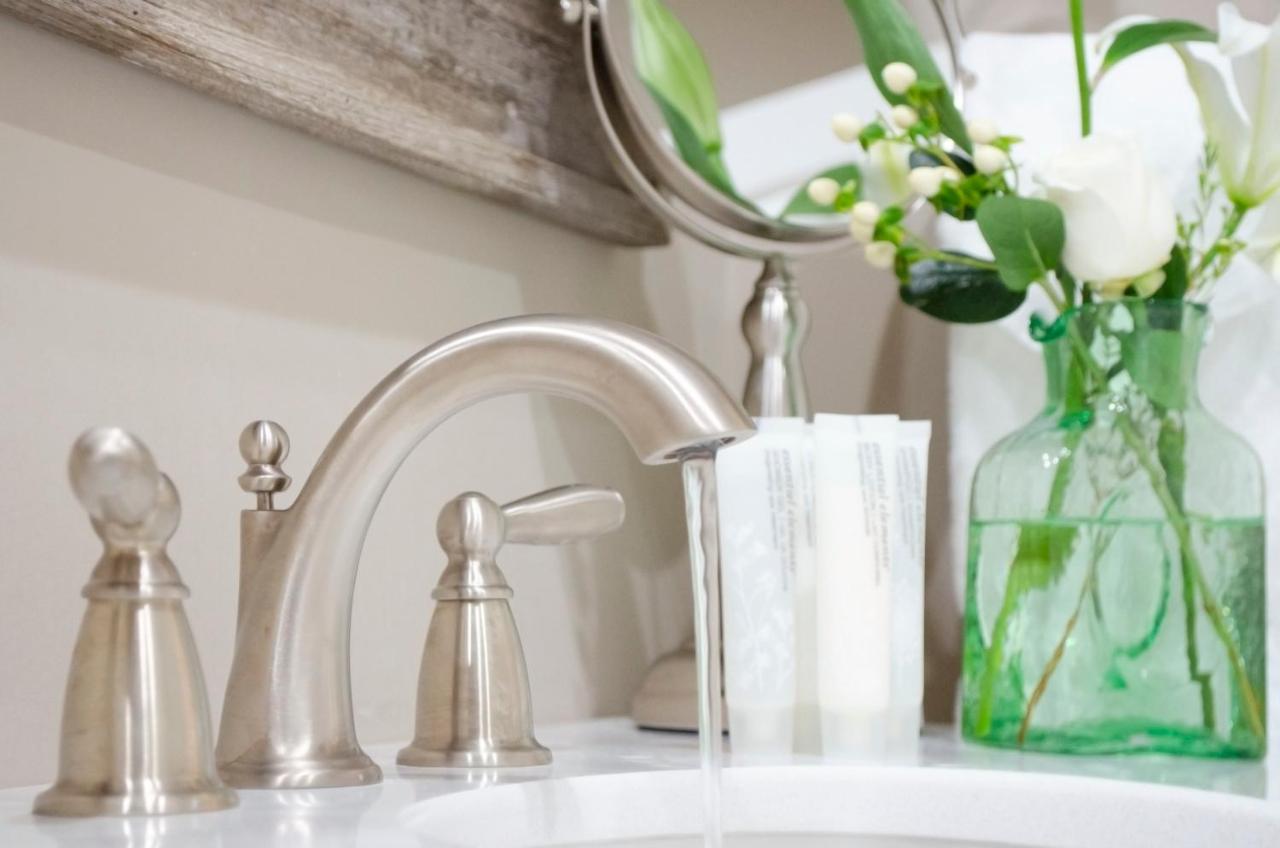 | Hillbrook Inn & Spa