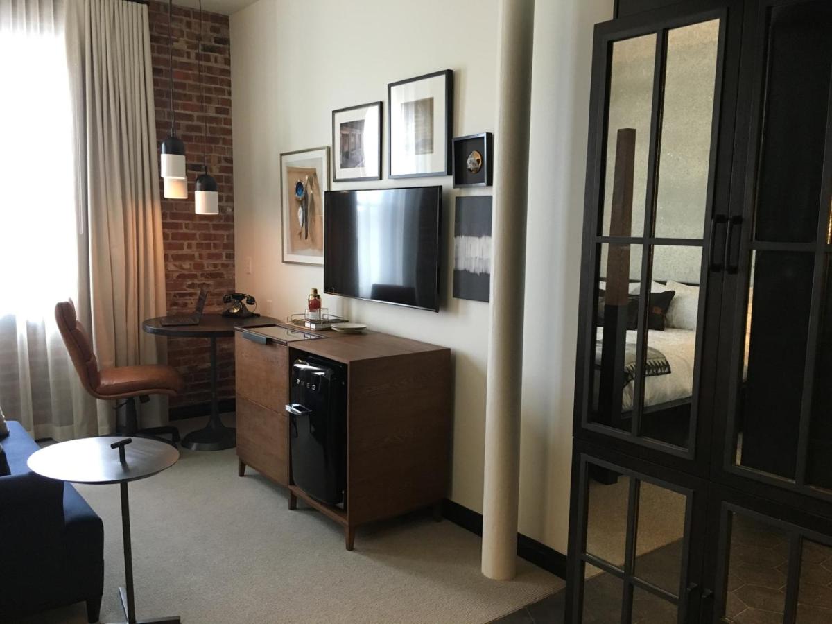King Room at Crossroads Hotel