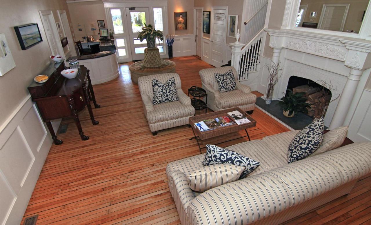 | Anchor Inn Beach House