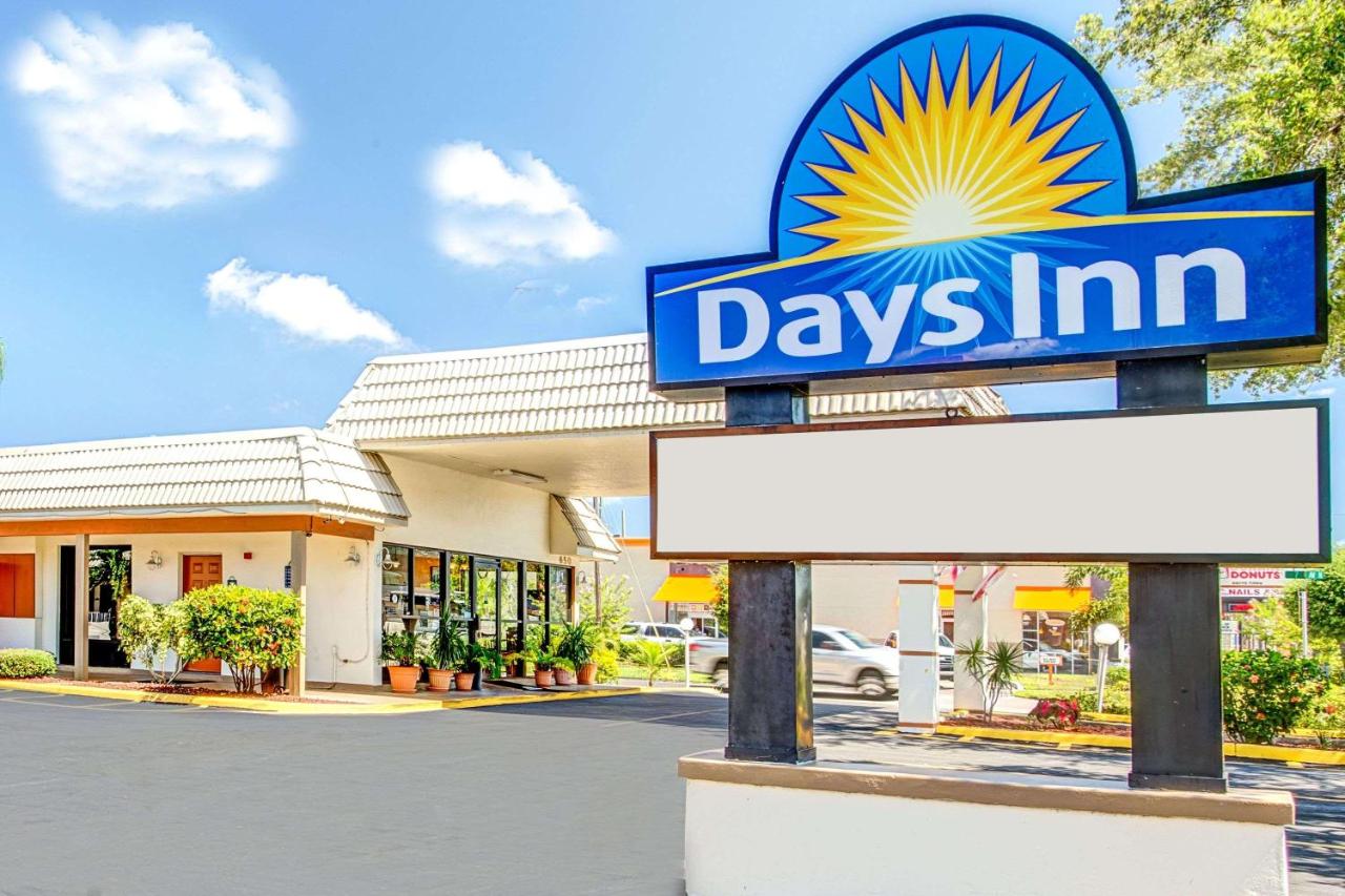 | Days Inn by Wyndham St. Petersburg Central