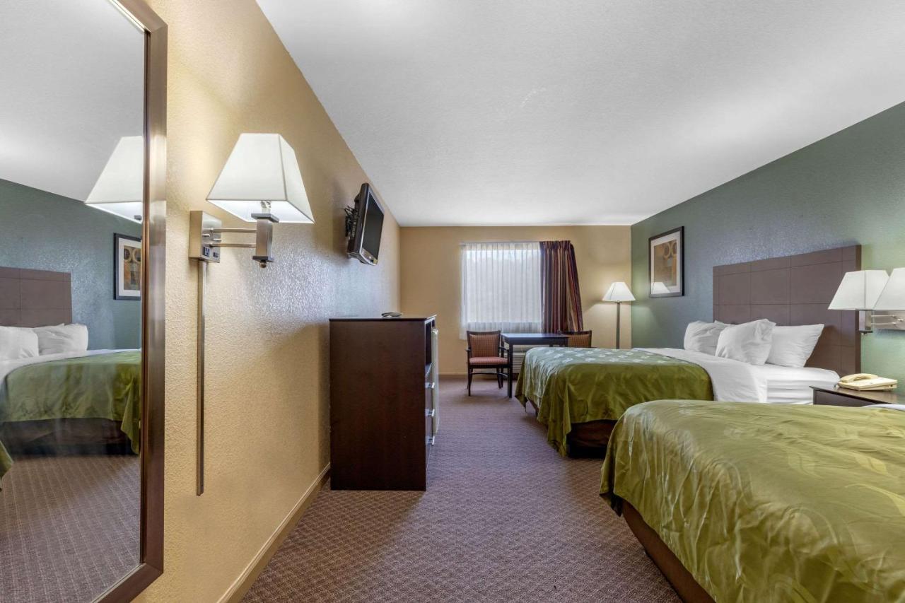 Queen Room with Two Queen Beds - Non-Smoking at Quality Inn West Memphis I-40