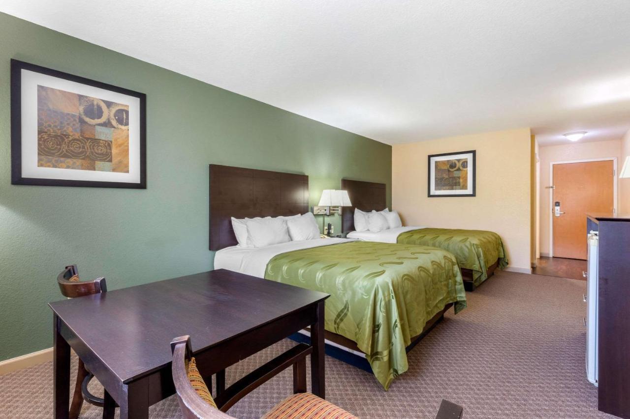 Queen Room with Two Queen Beds - Non-Smoking at Quality Inn West Memphis I-40
