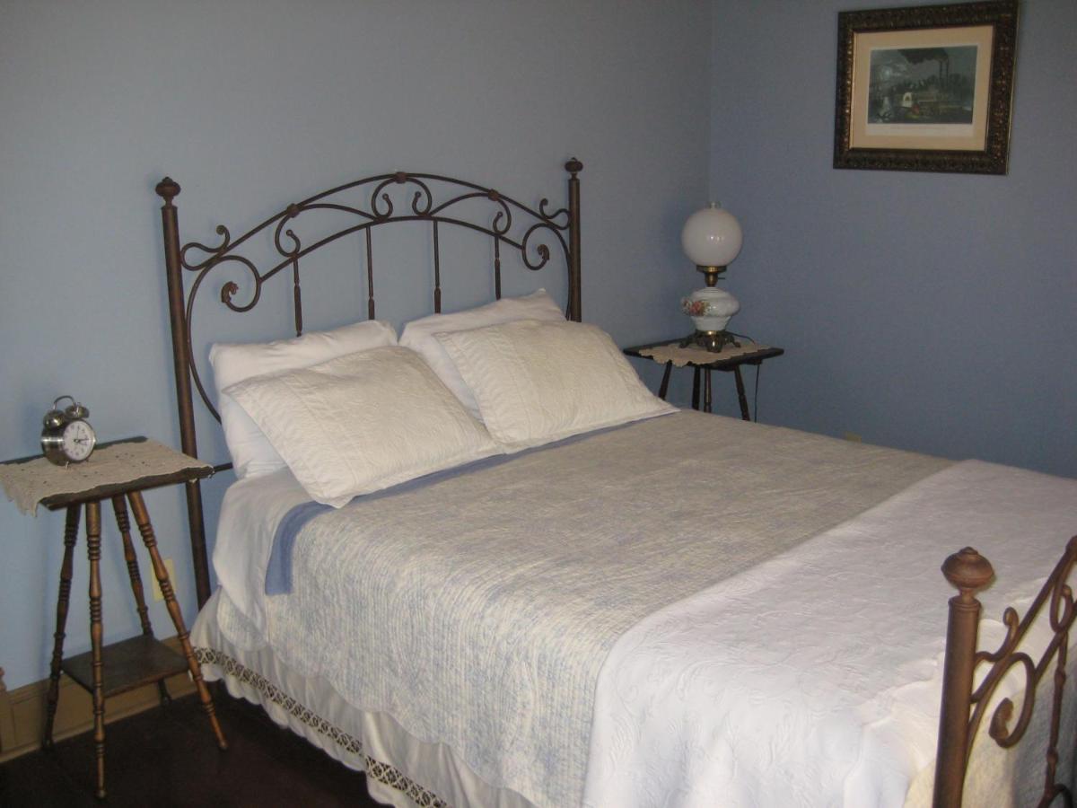 | Backwoods Bed and Bath