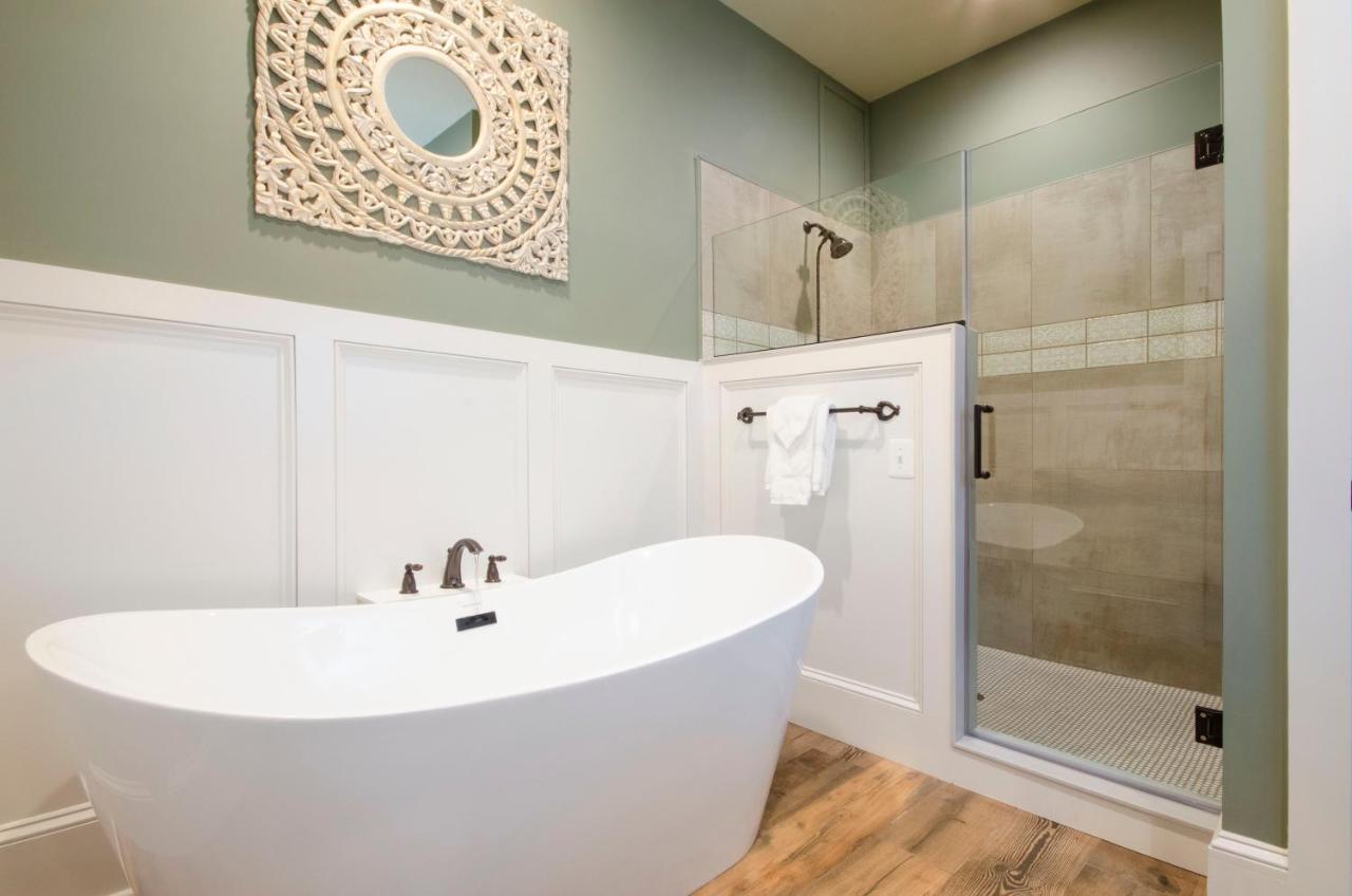 | Hillbrook Inn & Spa