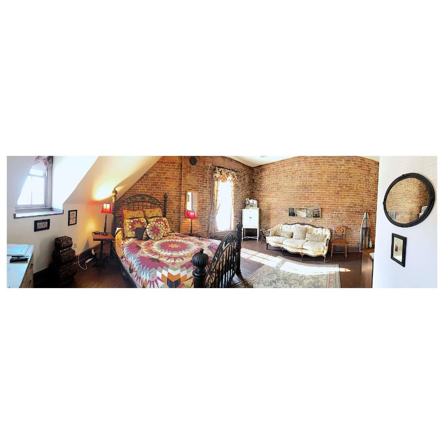 | Main Street Bed & Breakfast