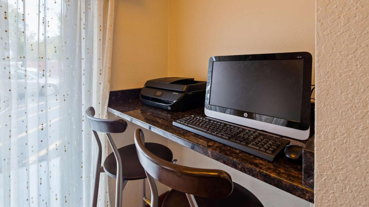 | Best Western Plus O'hare International South Hotel