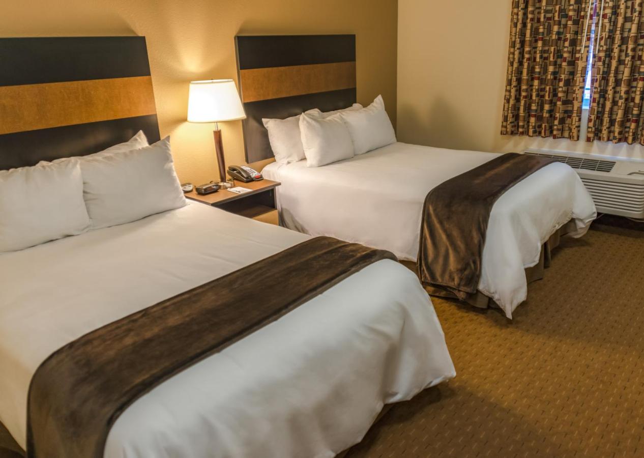 My Place Hotel - Dickinson, ND