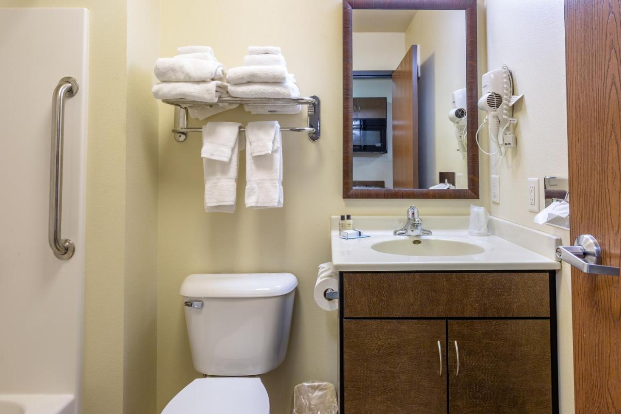 My Place Hotel - Dickinson, ND