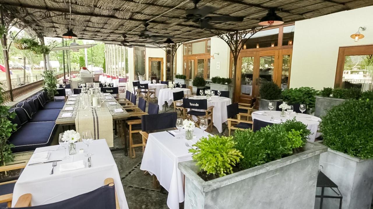 | Delamar Greenwich Harbor
