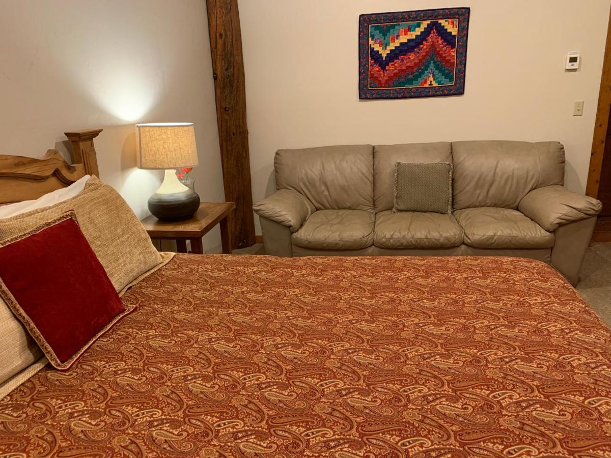 | Slot Canyons Inn Bed & Breakfast