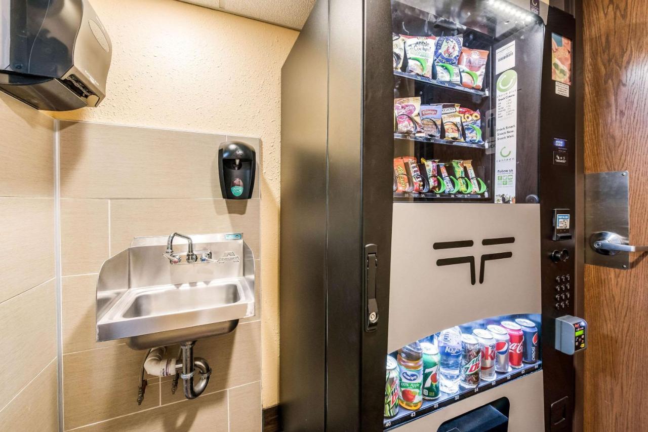 | Econo Lodge Rochester