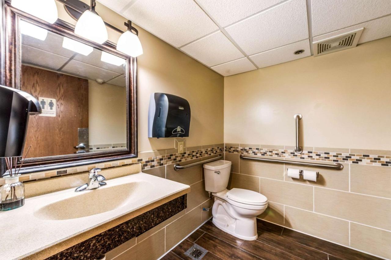 | Econo Lodge Rochester