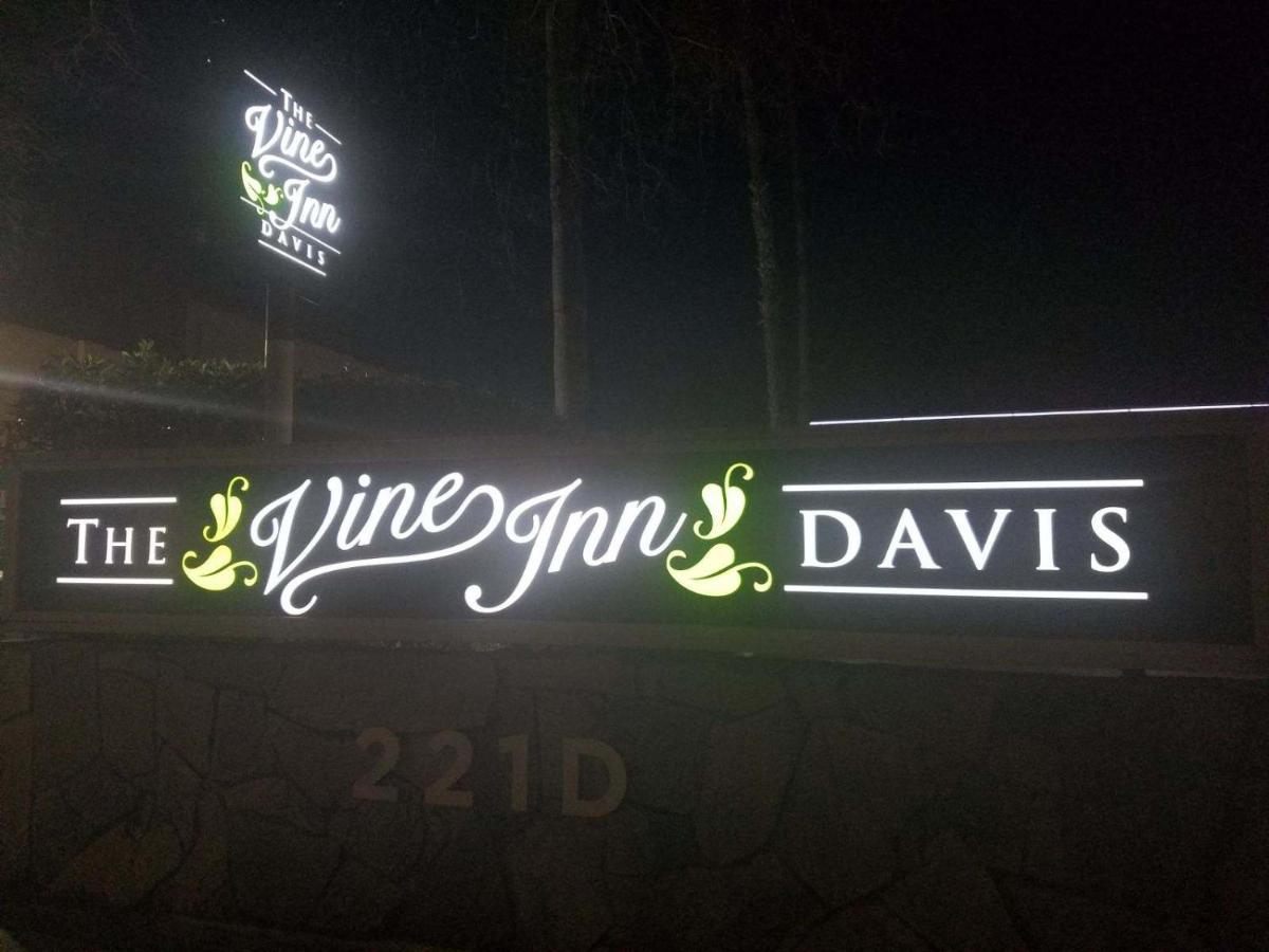 | The Vine Inn Davis