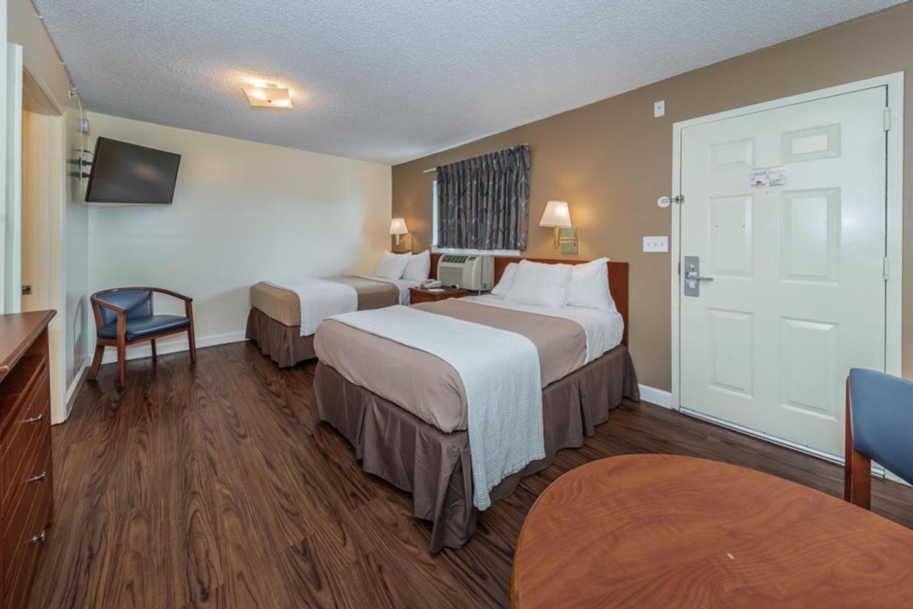 Upgraded Double Smoking, Kitchenette at Tampa Bay Extended Stay Hotel