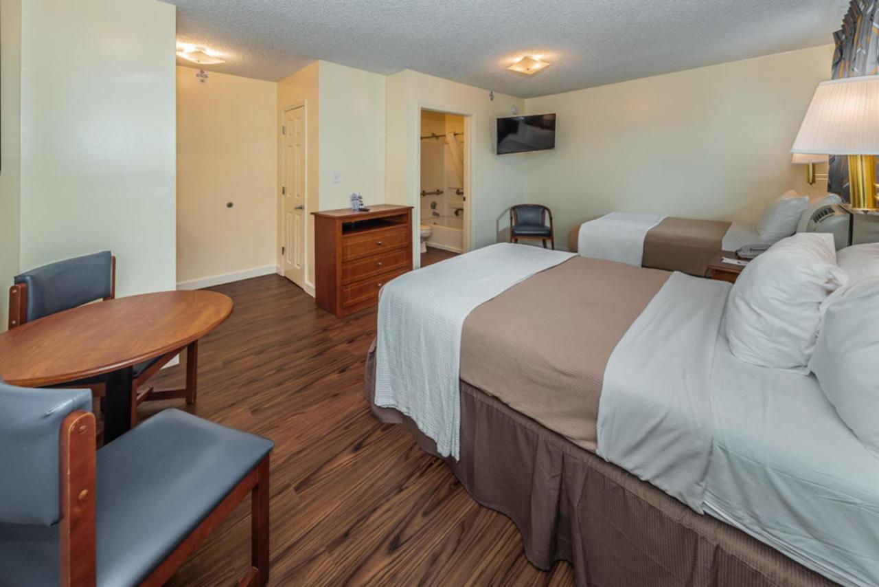 Upgraded Double Smoking, Kitchenette at Tampa Bay Extended Stay Hotel