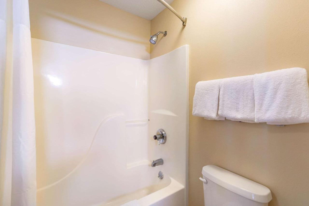 Double Room with Two Double Beds - Non-Smoking at Quality Inn - Storm Lake