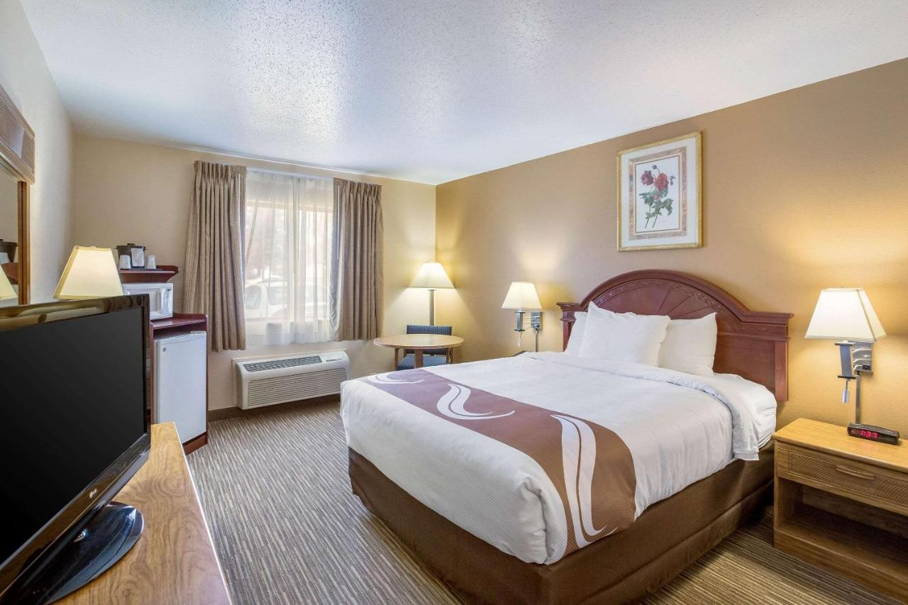 Double Room - Disability Access/Non-Smoking at Quality Inn - Storm Lake