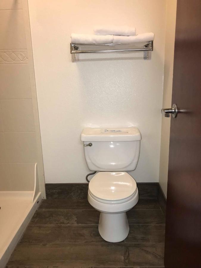 Deluxe Queen Room with Two Queen Beds at Best Western Plus Walla Walla Suites Inn