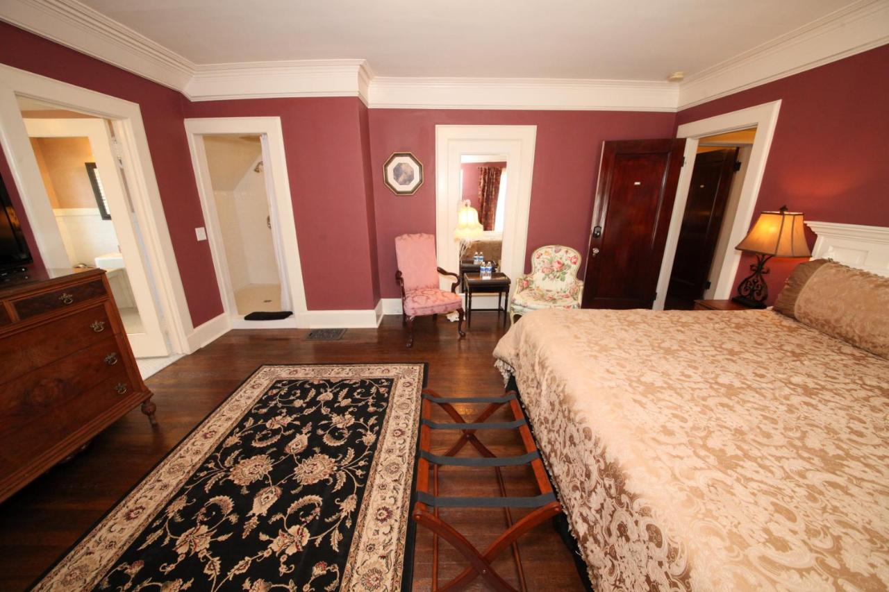 | Leonard at Logan House