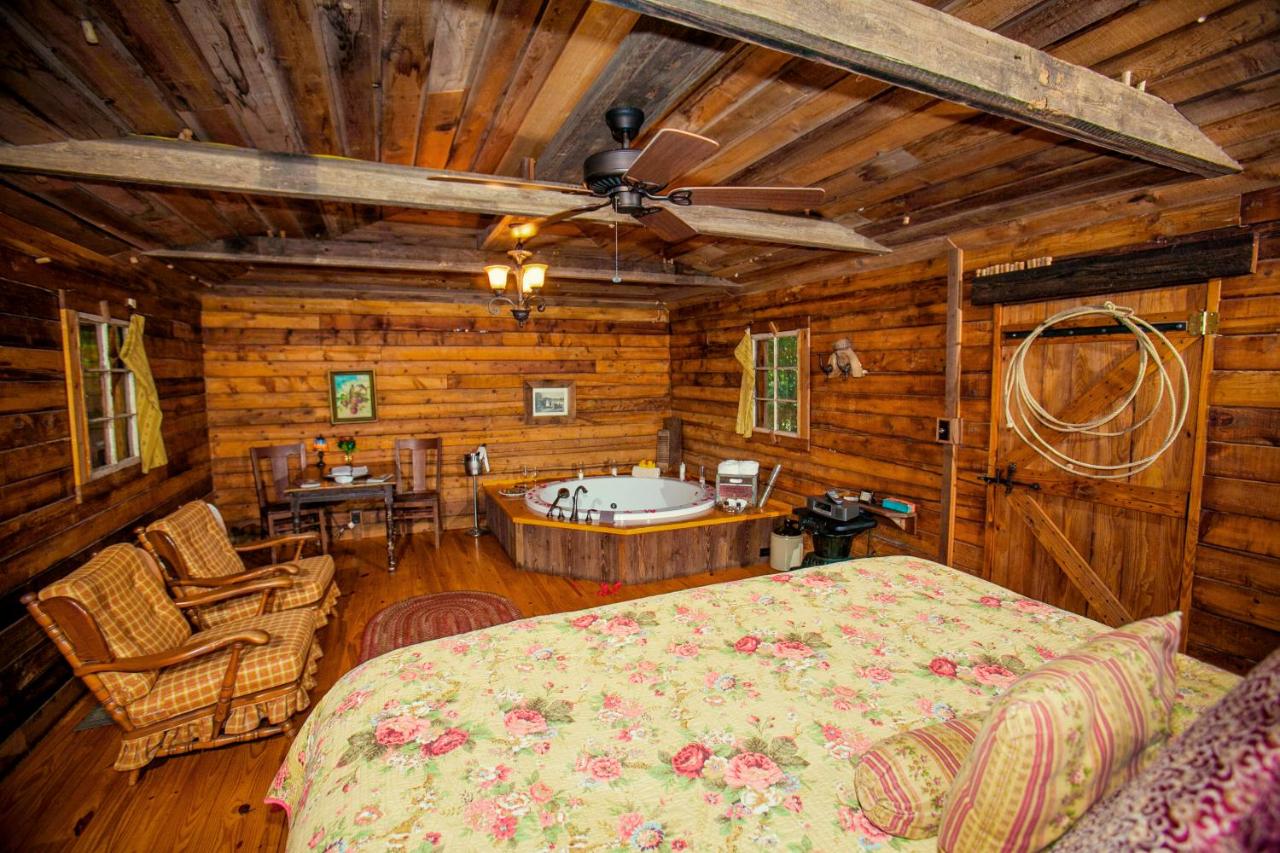 | 7F Lodge and Events