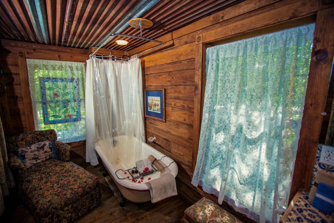 | 7F Lodge and Events