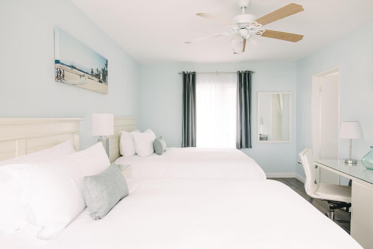 | Bayside Hotel