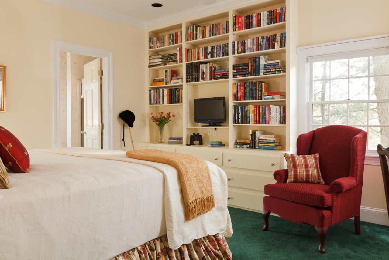 | The Inn at Whitewing Farm