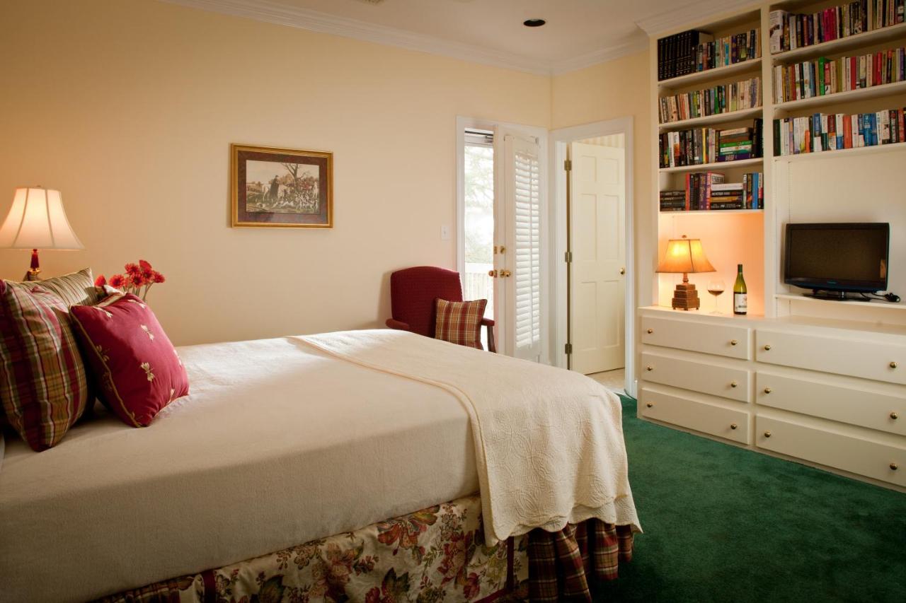 | The Inn at Whitewing Farm
