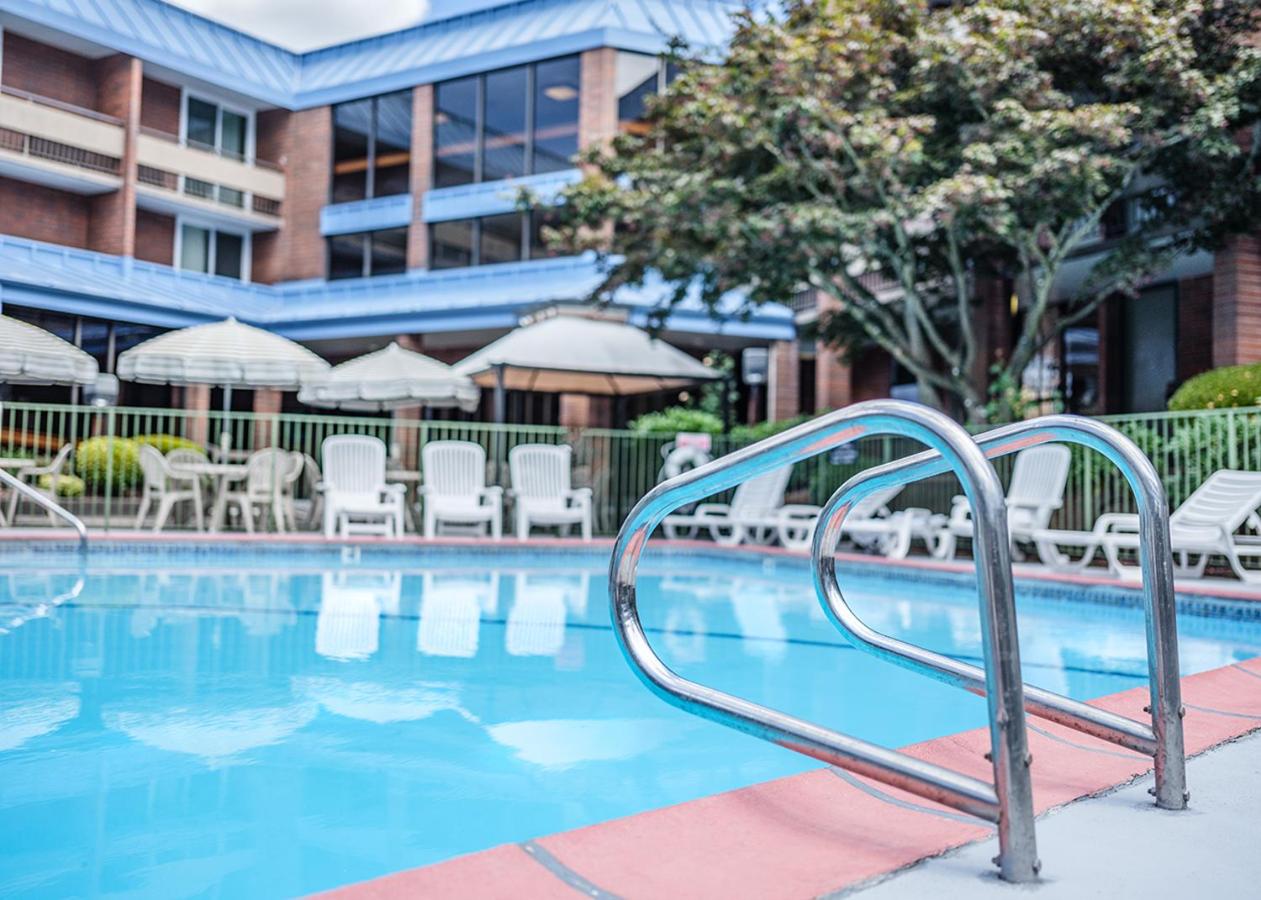 | University Place Hotel and Conference Center