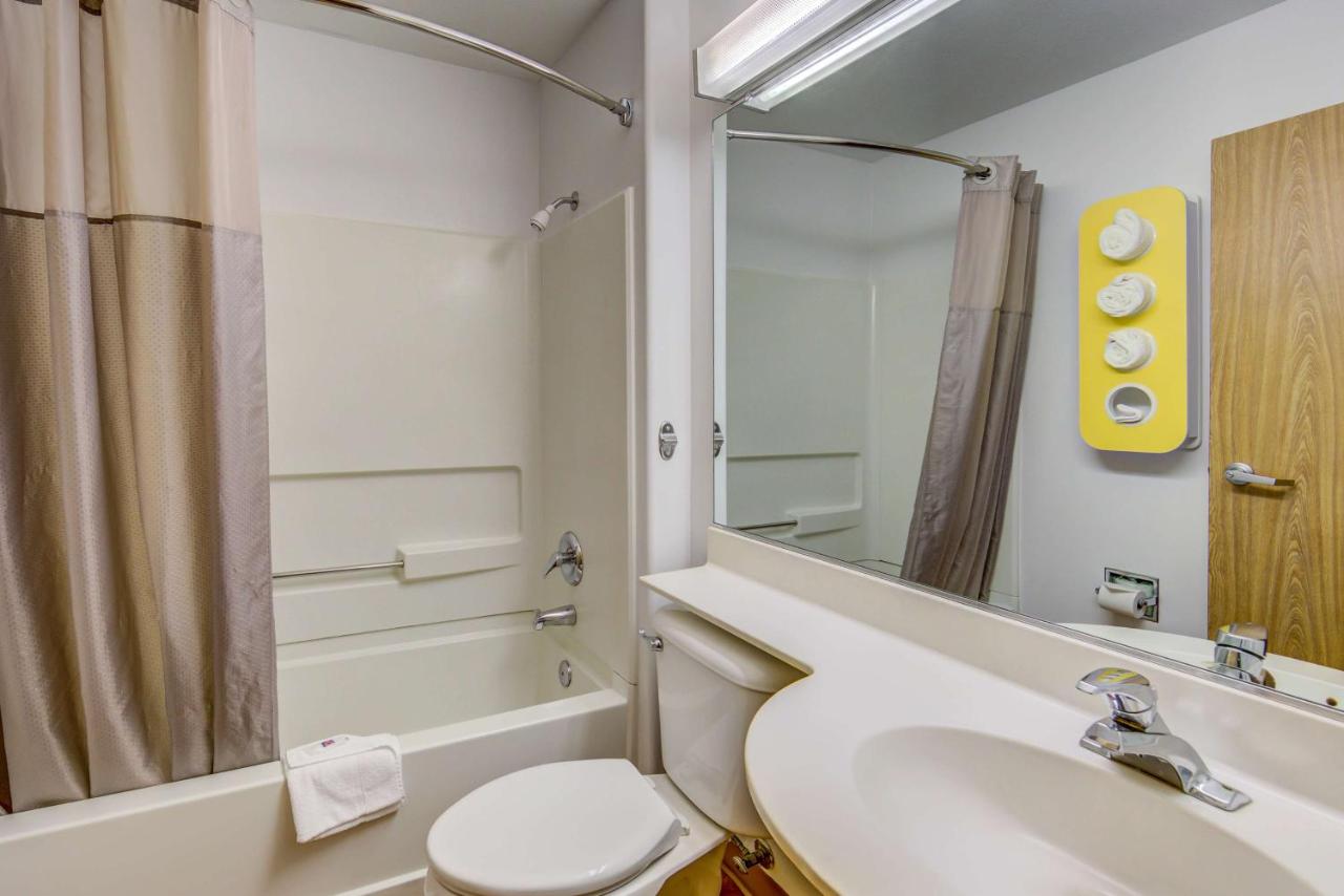 | Motel 6-Sutherlin, OR