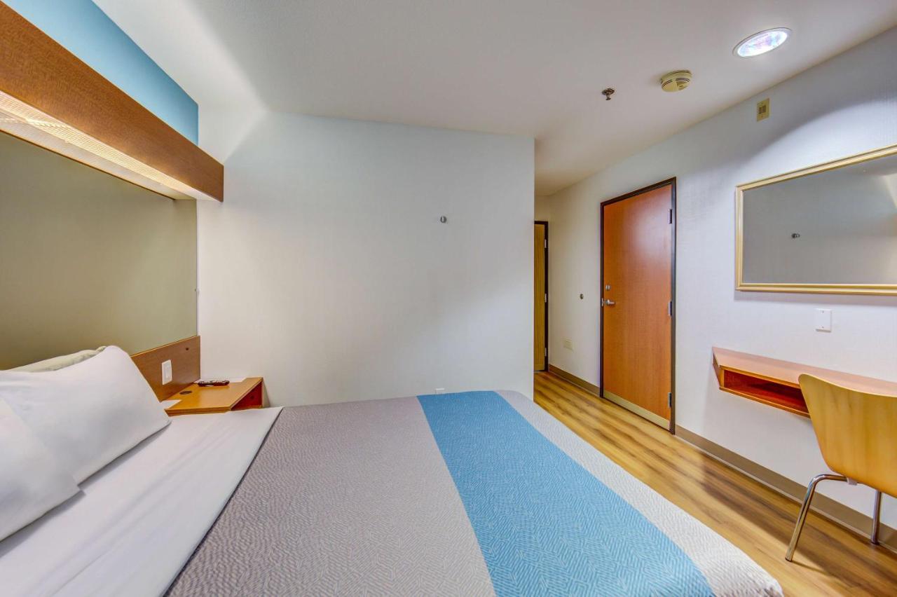 | Motel 6-Sutherlin, OR
