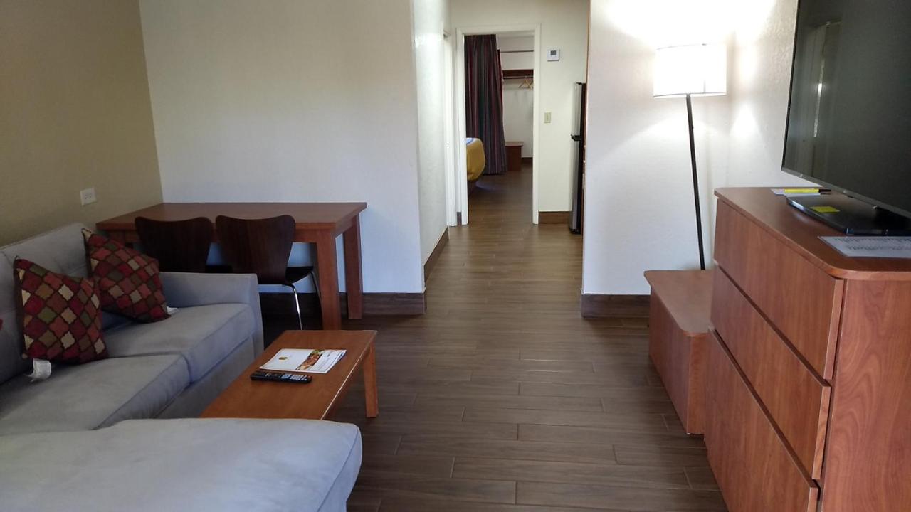 One-Bedroom King Suite - Non-Smoking at Super 8 by Wyndham North Palm Beach