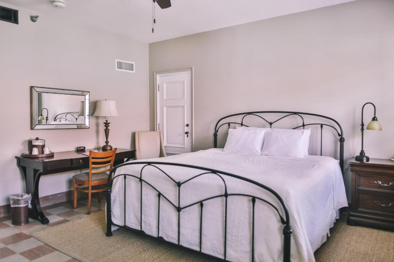 King Room at The Lodge at Wakulla Springs