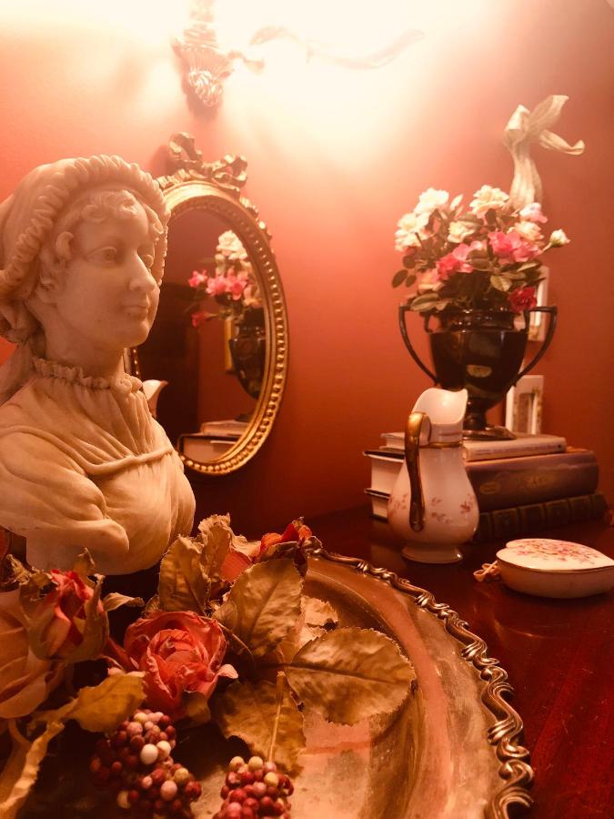 | Princess Anne Book Lovers Inn
