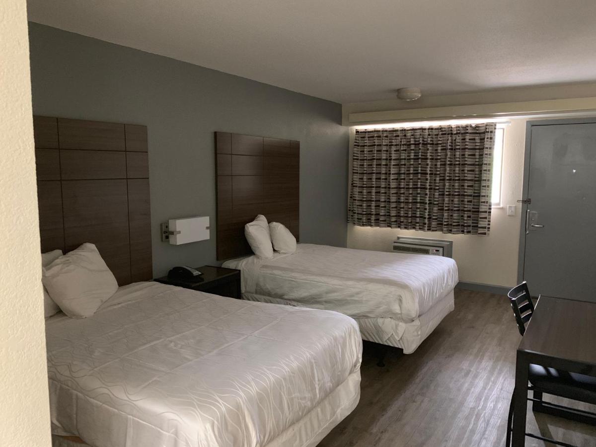 | Dallas Love Field Inn