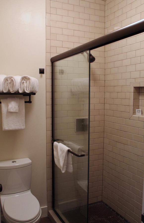| Sunnyside Resort and Lodge