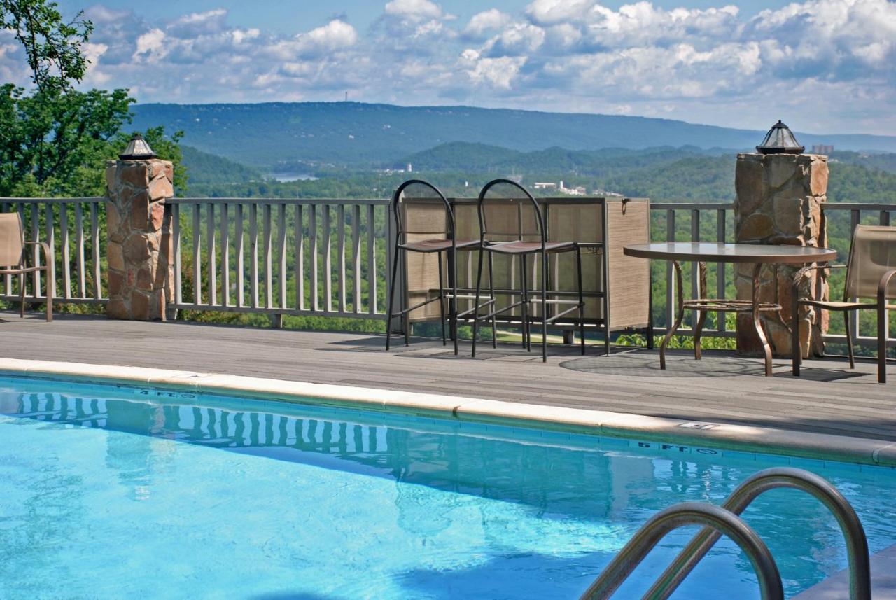 | RiverView Inn