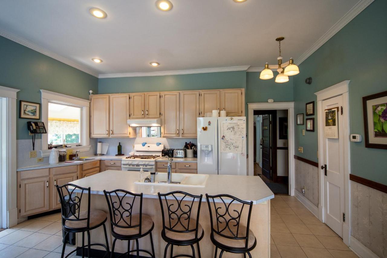  | Friendly City Inn B&B
