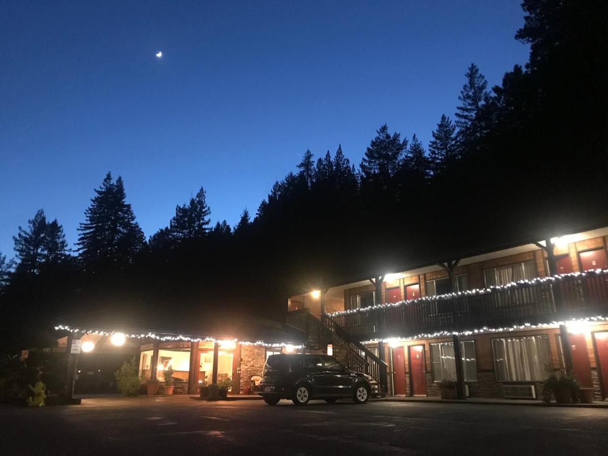 | The Occidental Lodge