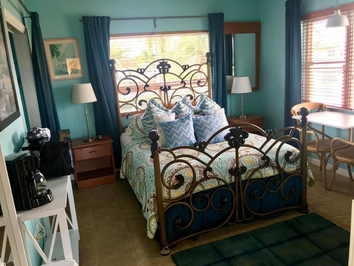 Queen Room - Non-Smoking at Ebb Tide Resort Oceanfront