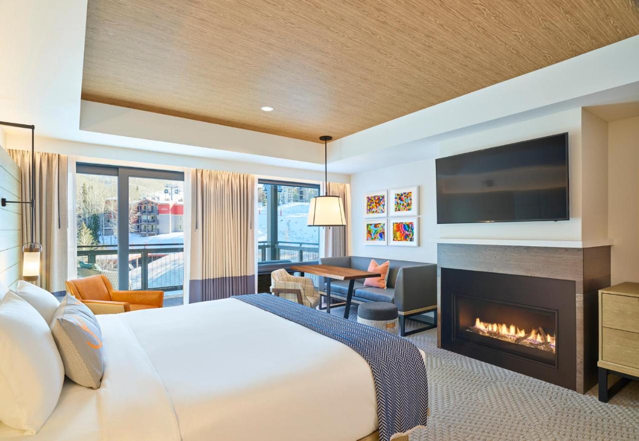 Luxury King Room with Fireplace at Limelight Hotel Snowmass