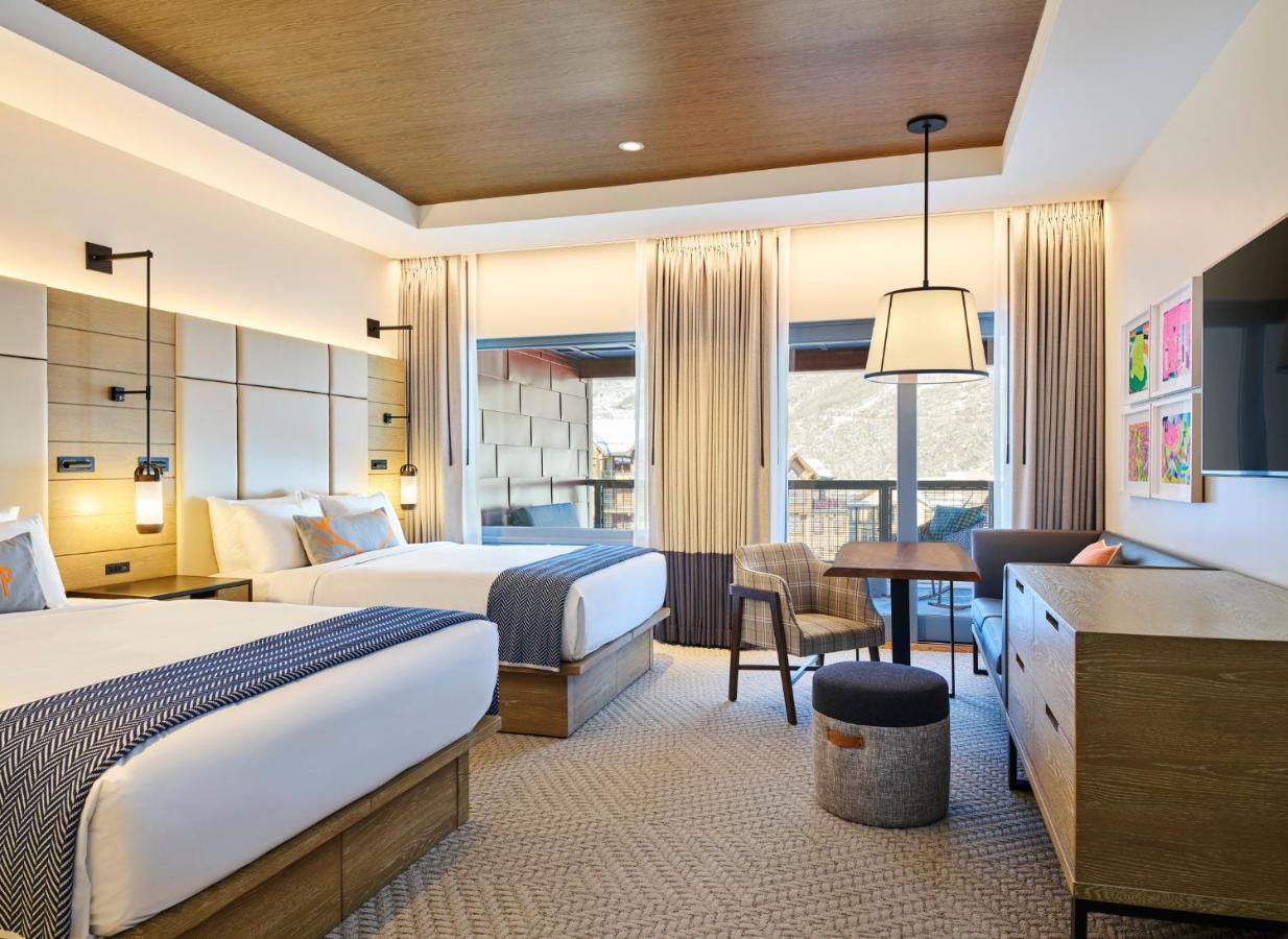 Terrace Queen Room with Two Queen Beds at Limelight Hotel Snowmass